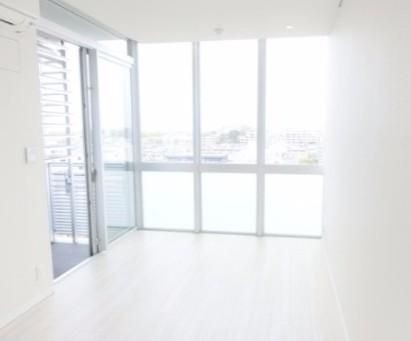 居室・リビング　明るいお部屋ですね♪