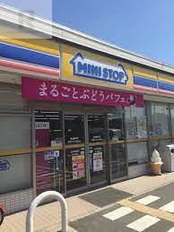 コンビニ　ミニストップ 寝屋川中木田町店（コンビニ）まで425m
