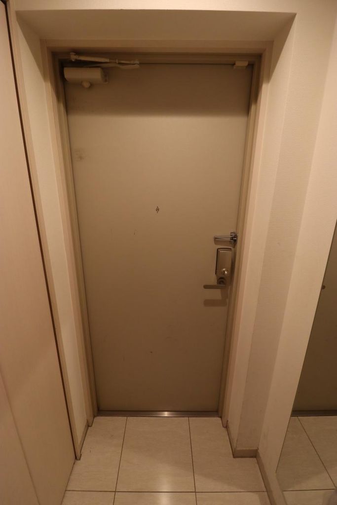 玄関　玄関