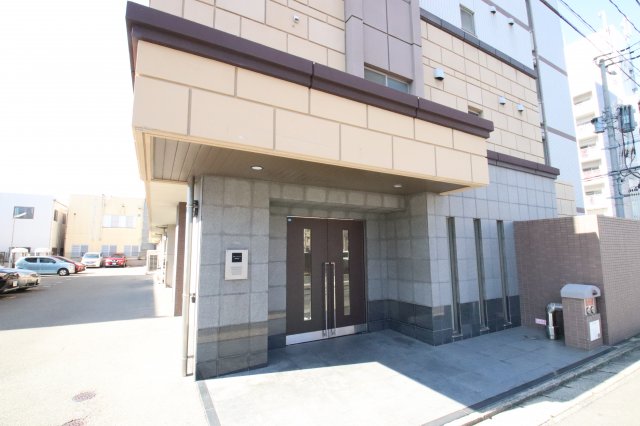 エントランス　建物の内部です