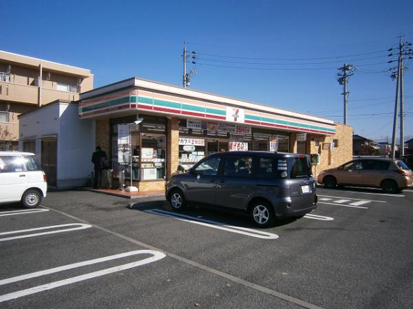 コンビニ　セブンイレブン長野荒木店（コンビニ）まで550m