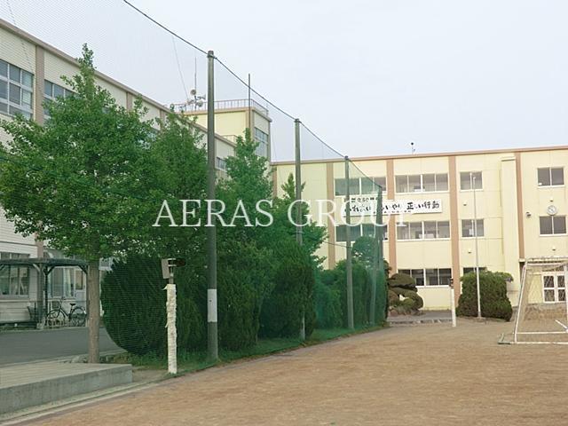 中学校　茅ヶ崎市立松浪中学校（中学校）まで668m