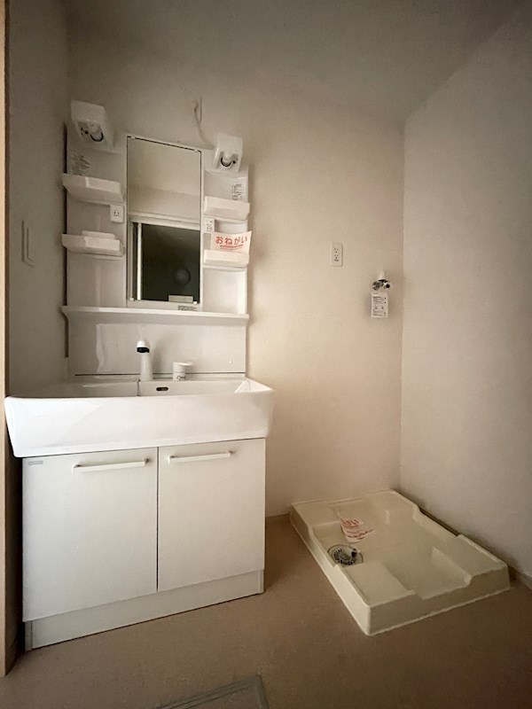 洗面設備　当物件の参考写真です。(同建物の部屋)