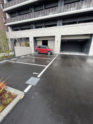 駐車場　車をお持ちの方に嬉しい駐車場付きの物件です