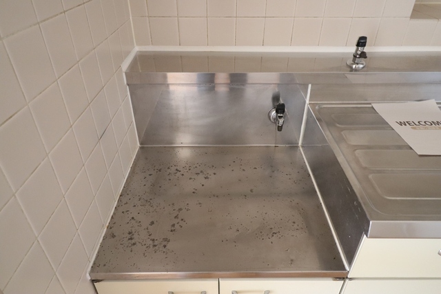 キッチン　コンロ置き場