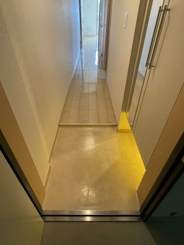 玄関　落ち着いた玄関です