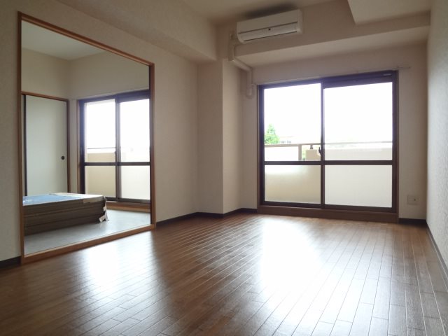 居室・リビング　※他のお部屋です、ご参考までに