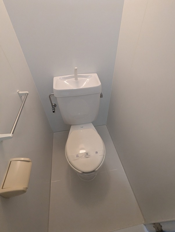 トイレ　落ち着いたトイレです