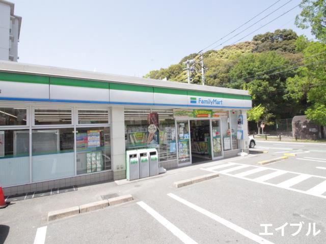 コンビニ　ファミリーマート福岡小笹店（コンビニ）まで123m