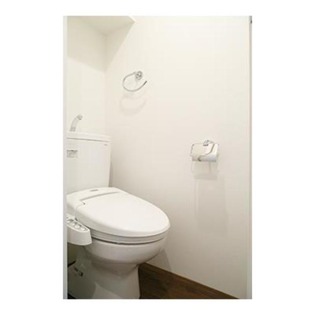 トイレ　※写真は同タイプ住戸です。?