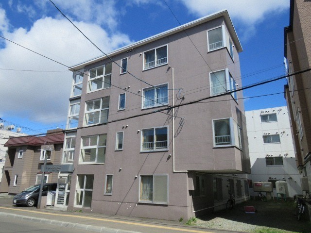 建物外観　☆地下鉄東西線南郷7丁目駅まで徒歩2分！