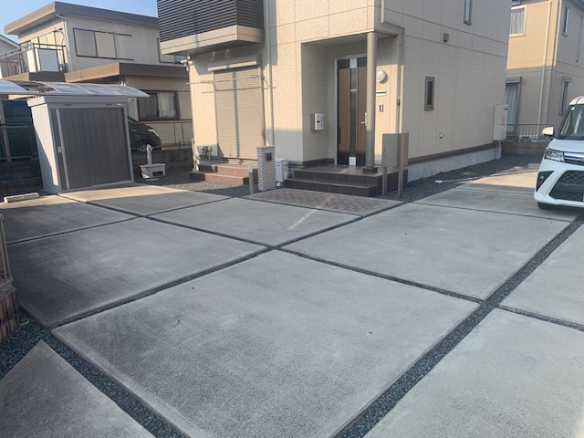 駐車場　敷地内駐車スペース