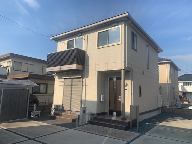 建物外観　上の音や下への音を気にしないで生活できる戸建