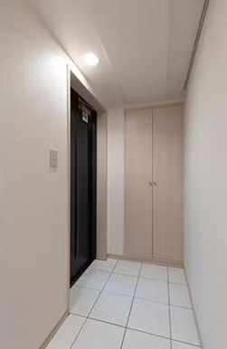 玄関　※別部屋の写真を使用してます。