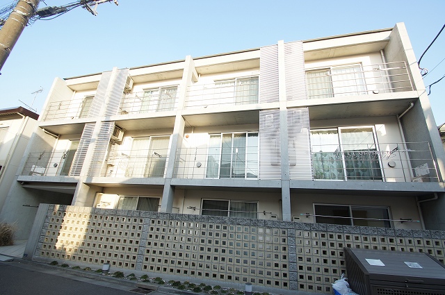 建物外観　徒歩5分のエキチカマンション