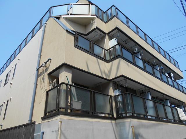 建物外観　落ち着いた雰囲気の外観です