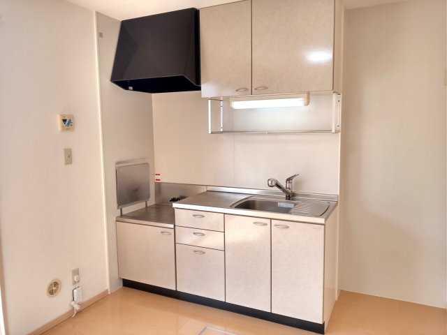 キッチン　吊戸棚付き