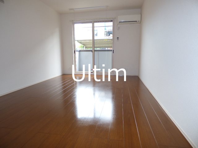 居室・リビング　※同タイプの他のお部屋です