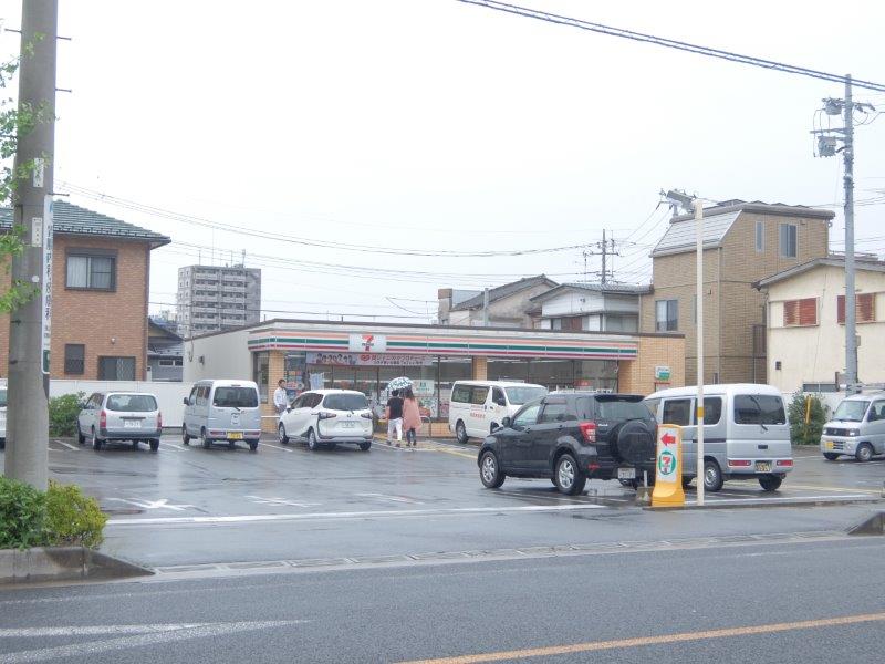 コンビニ　セブンイレブン草加新田店（コンビニ）まで430m