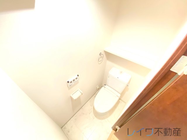 トイレ　トイレもきれいです