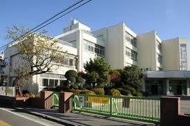 小学校　さいたま市立大成小学校（小学校）まで711m