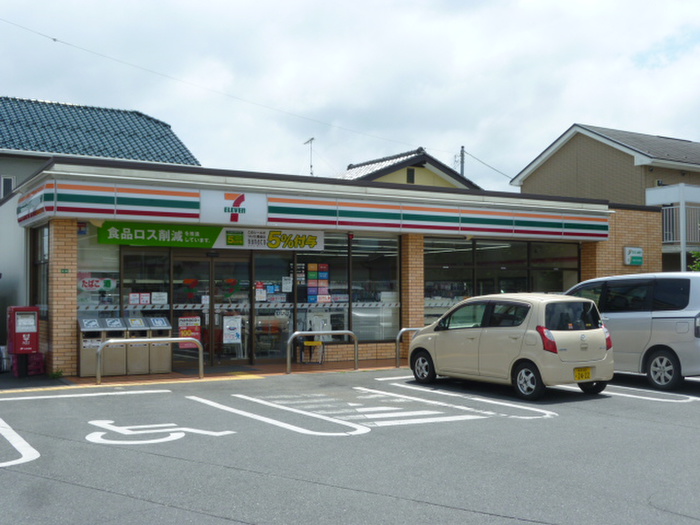 コンビニ　セブンイレブン飯能北口店（コンビニ）まで95m