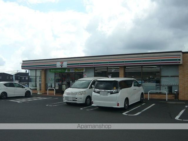 コンビニ　セブンイレブン吉野帯迫店（コンビニ）まで1000m