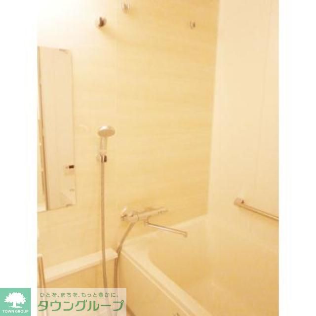 バス・シャワールーム　※写真は同タイプ住戸です。