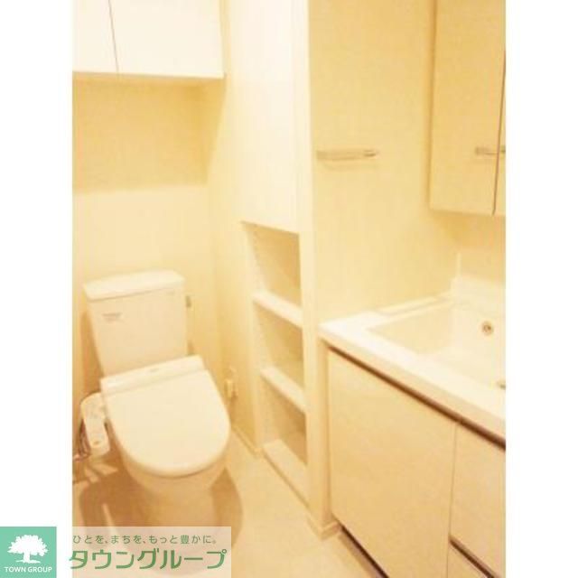 トイレ　※写真は同タイプ住戸です。