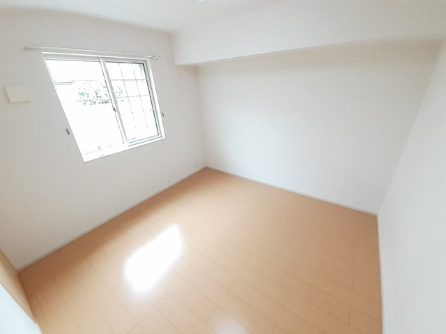 その他部屋・スペース　※同建物の別のお部屋の写真です。