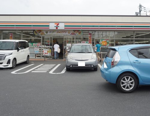 コンビニ　セブンイレブン さいたま文蔵4丁目店（コンビニ）まで438m