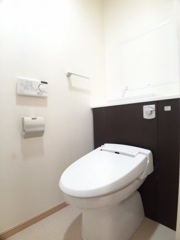 トイレ　清潔感のあるトイレです