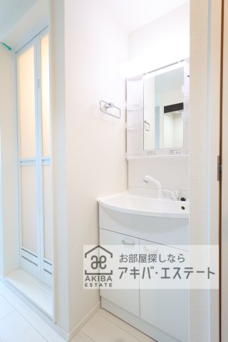 洗面設備　同一仕様写真
