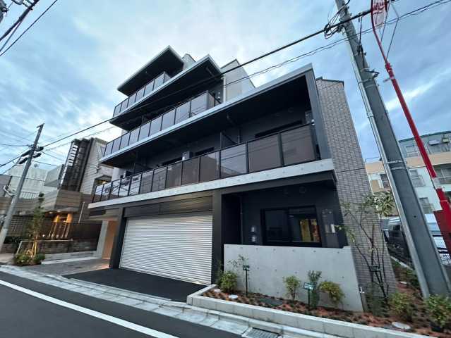 建物外観　写真と現況が異なる場合は現況優先となります。