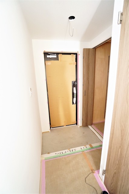 玄関　★建築中の御写真です★