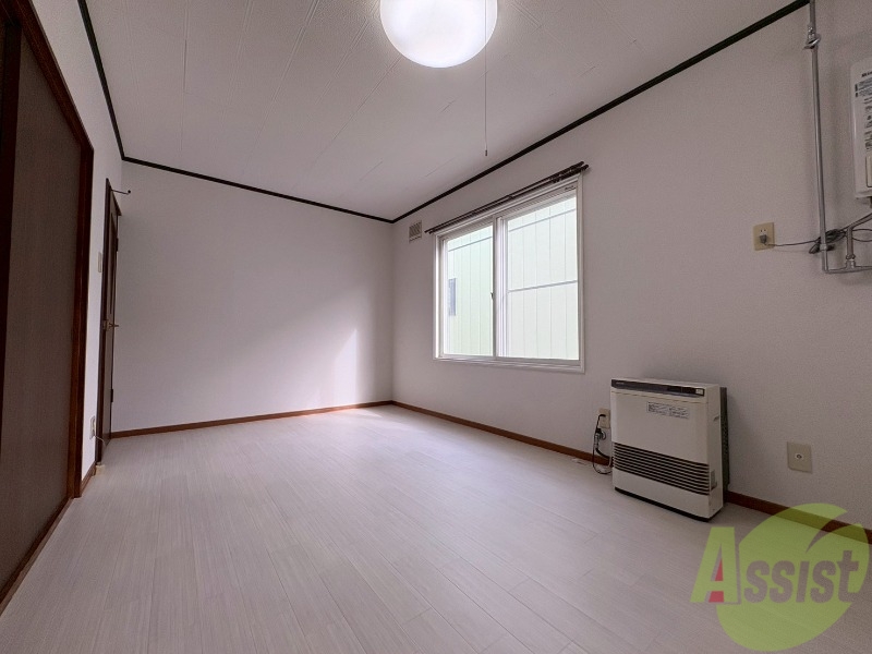 居室・リビング　広くてキレイなお部屋が広がっていて、充実した生活が送れそう。