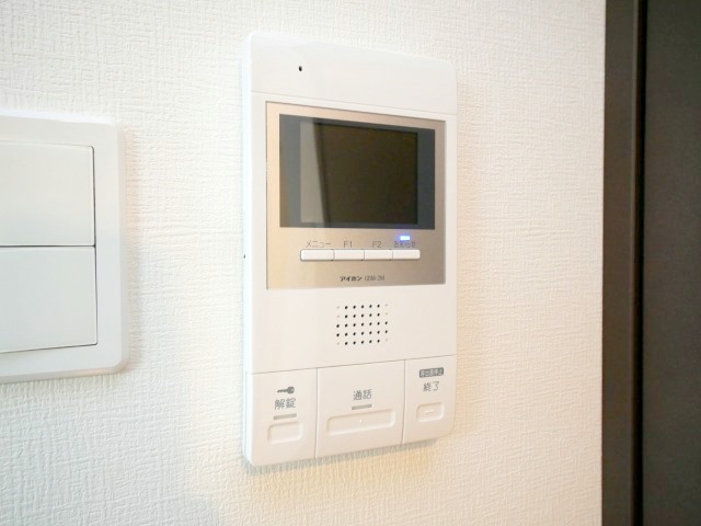 セキュリティ　モニター付きインターホンです♪
