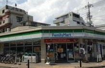 コンビニ　ファミリーマート・トモニー東長崎駅店（コンビニ）まで190m