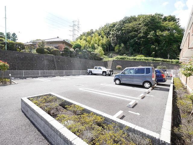 駐車場　★専用駐車場★