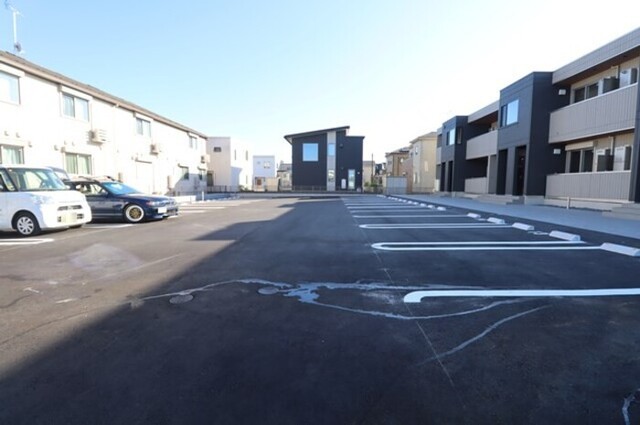 駐車場　駐車場