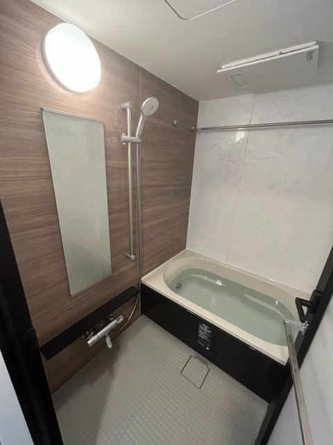 バス・シャワールーム　別のお部屋の写真です