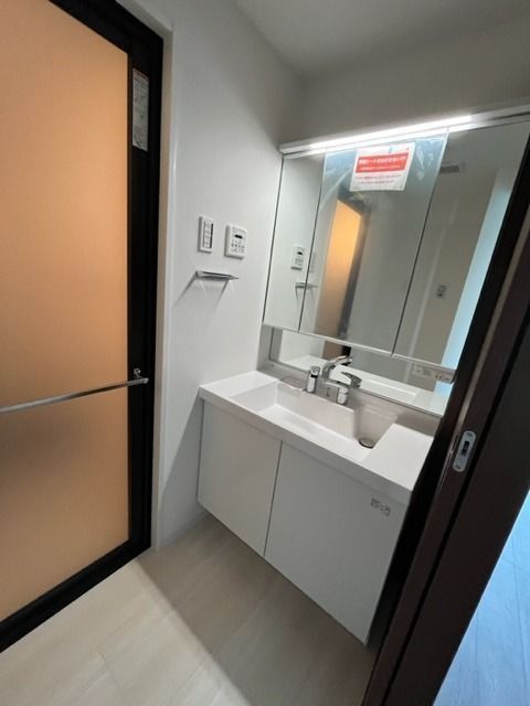 洗面設備　別のお部屋の写真です