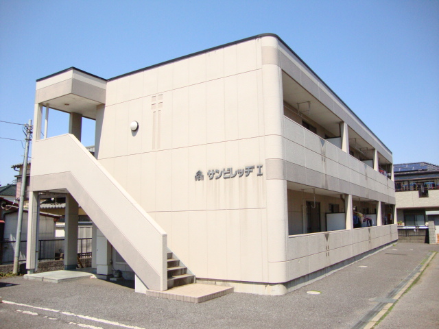 建物外観　外観写真（昼）