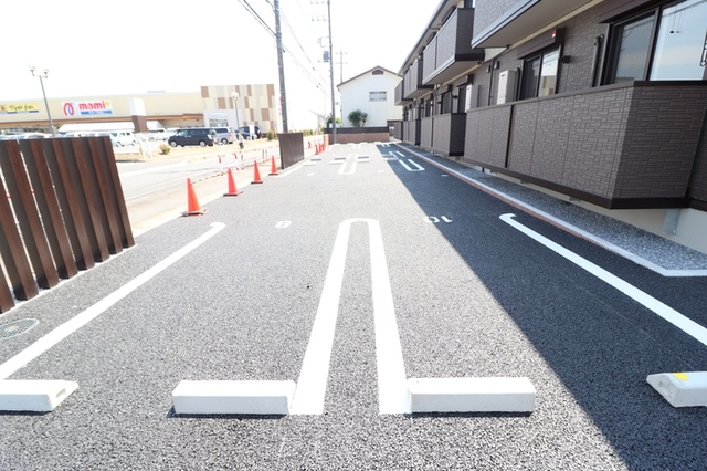 駐車場　駐車場