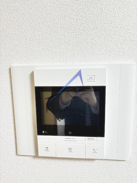 セキュリティ　モニター付きインターホンです。