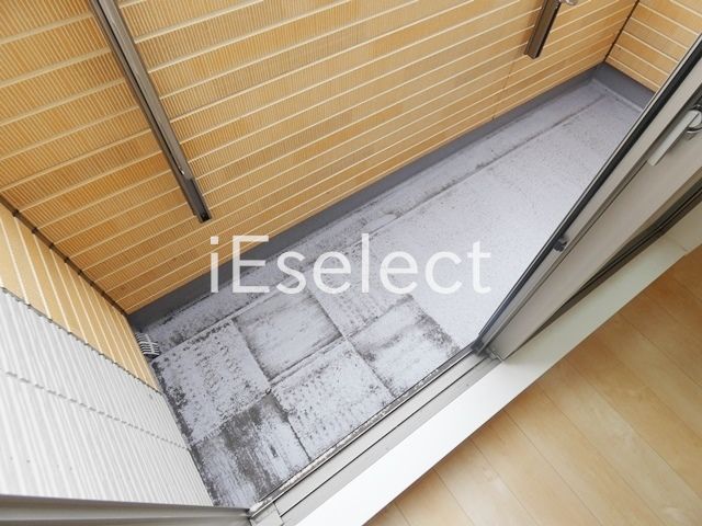バルコニー　洗濯物が干しやすいです。