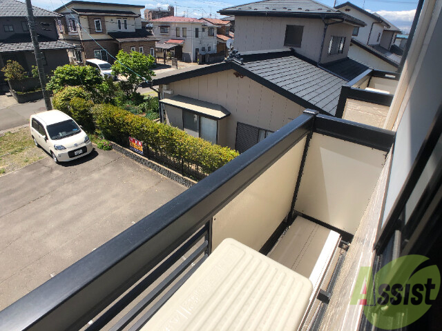 バルコニー　広いバルコニーです。洗濯物が干しやすいですね。