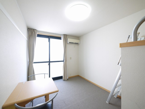 その他部屋・スペース　ゆったりした洋室です