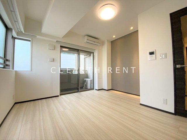 居室・リビング　同タイプ別住戸写真となります。現況と異なる場合がございます。