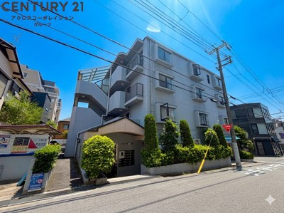 建物外観　敷地内駐車場あり！
